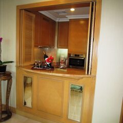 Апартаменты Shangri-La Apartments в номере