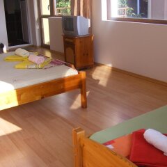 Отель Zora Guest House Болгария, Бургас - отзывы, цены и фото номеров - забронировать отель Zora Guest House онлайн детские мероприятия фото 2
