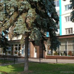 Отель Голосеевский Киев вид на фасад