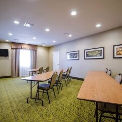 Отель Comfort Inn фото 2