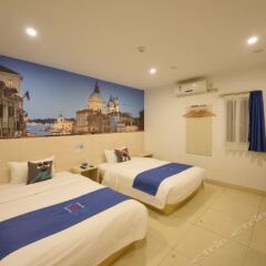 π Hotel (Guangzhou Shiqiao Metro Station) комната для гостей
