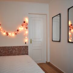 Апартаменты Spacious 1 Bedroom Apartment in Sacré Coeur Париж интерьер отеля