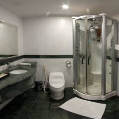 Royal Casablanca Hotel in Jeddah, Saudi Arabia from 75$, photos, reviews - zenhotels.com bathroom