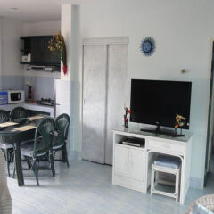 Отель Patong Sunbeach Mansion в номере