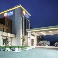 Отель Comfort Inn & Suites бассейн фото 3