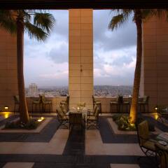 Отель Le Royal Hotels & Resorts - Amman гостиничный бар