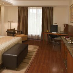 Отель Radisson Blu Plaza Delhi Airport комната для гостей фото 5