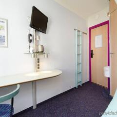 Отель CABINN Aalborg Hotel Дания, Алборг - отзывы, цены и фото номеров - забронировать отель CABINN Aalborg Hotel онлайн удобства в номере