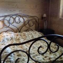 Отель Luxurious Chalet with Hot Tub комната для гостей