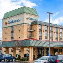 Отель Comfort Inn Airport Блумингтон парковка