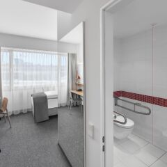 Отель Holiday Inn Munich - Leuchtenbergring Германия, Мюнхен - 3 отзыва об отеле, цены и фото номеров - забронировать отель Holiday Inn Munich - Leuchtenbergring онлайн комната для гостей фото 4