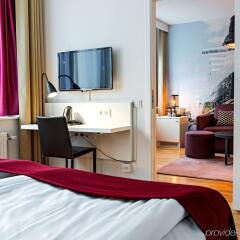 Отель Scandic Sjöfartshotellet Швеция, Стокгольм - 1 отзыв об отеле, цены и фото номеров - забронировать отель Scandic Sjöfartshotellet онлайн удобства в номере