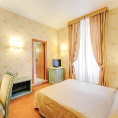Hotel Giorgi сейф в номере