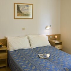 Hotel Nives комната для гостей