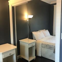 Отель Upper Deer Lake Family Duplex Suite Канада, Бурнаби - отзывы, цены и фото номеров - забронировать отель Upper Deer Lake Family Duplex Suite онлайн удобства в номере