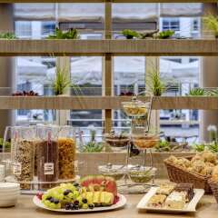 Отель Park Inn by Radisson Dresden
