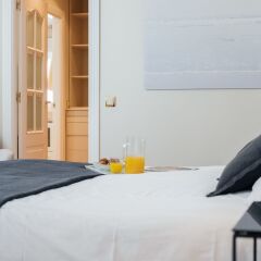 Отель Heima Homes Puerta Del Sol plaza Santa Ana Мадрид комната для гостей фото 5