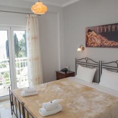Апартаменты Brentanos Apartments ~ A ~ View of Paradise комната для гостей фото 4