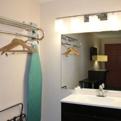 Отель Knights Inn Niagara Falls Near IAG Airport США, Ниагара-Фолс - отзывы, цены и фото номеров - забронировать отель Knights Inn Niagara Falls Near IAG Airport онлайн