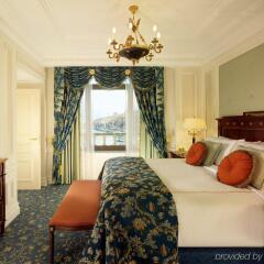 Fairmont Grand Hotel Kyiv Киев комната для гостей фото 2