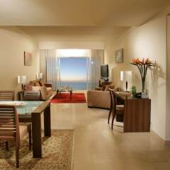 Ramada Beach Hotel Ajman в номере