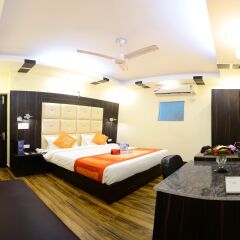 Отель Fabhotel Kailash Colony Metro Station комната для гостей