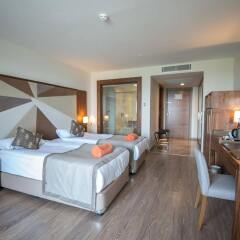 Отель Nirvana Lagoon Villas Suites & Spa комната для гостей
