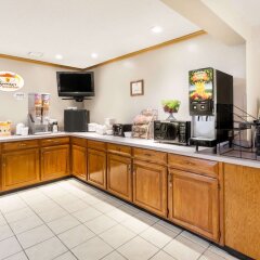 Super 8 by Wyndham Ionia MI in Ionia, United States of America from 91$, photos, reviews - zenhotels.com photo 3