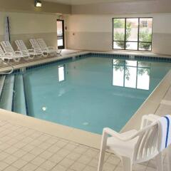Отель Hampton Inn Columbus I-70E/Hamilton Road бассейн фото 3