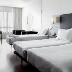 AC Hotel Coslada Aeropuerto комната для гостей фото 5