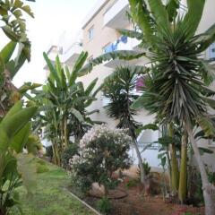 DebbieXenia Hotel Apartments