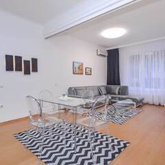Отель FM Deluxe 2-BDR Apartment - Sweet Home Болгария, София - отзывы, цены и фото номеров - забронировать отель FM Deluxe 2-BDR Apartment - Sweet Home онлайн комната для гостей фото 5