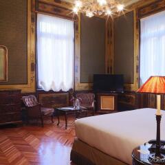 Hotel Locarno комната для гостей