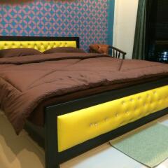 Отель Four Rooms Guest House Таиланд, Бухта Чалонг - отзывы, цены и фото номеров - забронировать отель Four Rooms Guest House онлайн сейф в номере