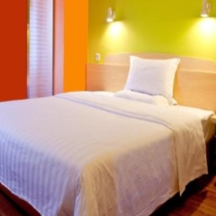 Отель 7 Days Inn Zibo Wangfujing Walking Street Branch комната для гостей