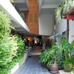Отель Residence Rajtaevee Бангкок бассейн