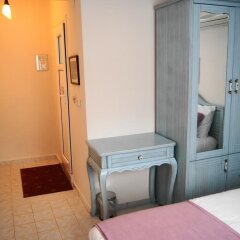 Forever Hotel сейф в номере