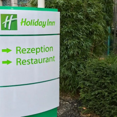 Отель Holiday Inn Düsseldorf - Hafen городской автобус