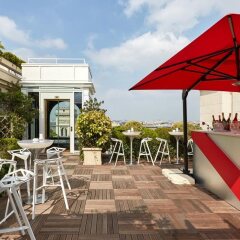Hotel Raphael бассейн
