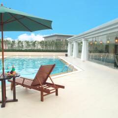 Rosedale Hotel and Suites Guangzhou бассейн