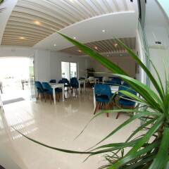 Hotel Mare Ксамил