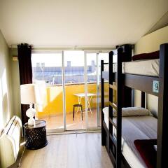 Отель Oasis Backpackers' Mansion Lisbon Лиссабон комната для гостей
