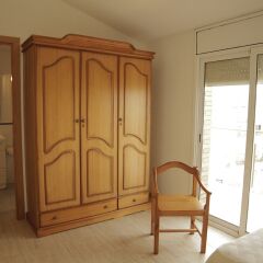 Отель Apartamentos Villa de Madrid Испания, Бланес - отзывы, цены и фото номеров - забронировать отель Apartamentos Villa de Madrid онлайн комната для гостей фото 5