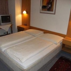 Hotel Tautermann сейф в номере