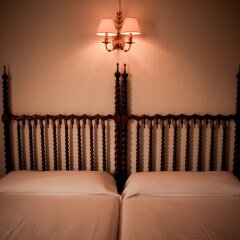 Отель Hostal Cas Bombu детские мероприятия