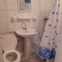 Гостиница Na Pugacheva 6 Guest House ванная