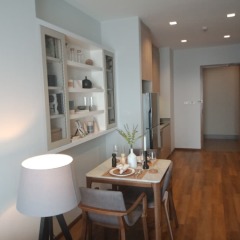 Oakwood Hotel and Residence Sri Racha интерьер отеля