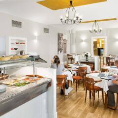 Отель Three Crowns Hotel Чехия, Прага - 6 отзывов об отеле, цены и фото номеров - забронировать отель Three Crowns Hotel онлайн питание фото 2