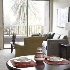 Отель Oakwood at Palazzo East США, Лос-Анджелес - отзывы, цены и фото номеров - забронировать отель Oakwood at Palazzo East онлайн в номере