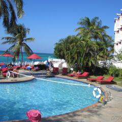 Отель Royal Decameron Cornwall Beach Ямайка, Монтего-Бей - отзывы, цены и фото номеров - забронировать отель Royal Decameron Cornwall Beach онлайн бассейн фото 2